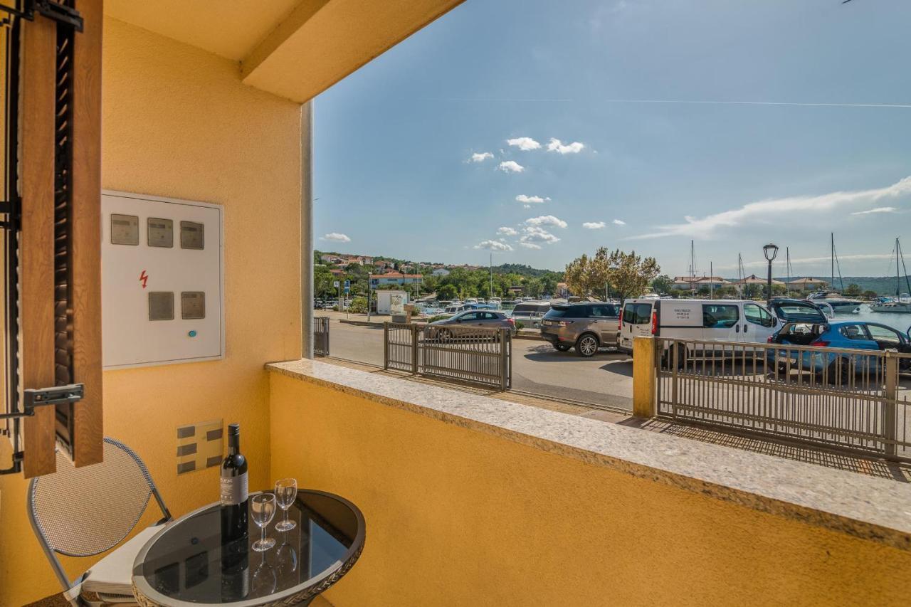 Apartments Celeste Климно Экстерьер фото