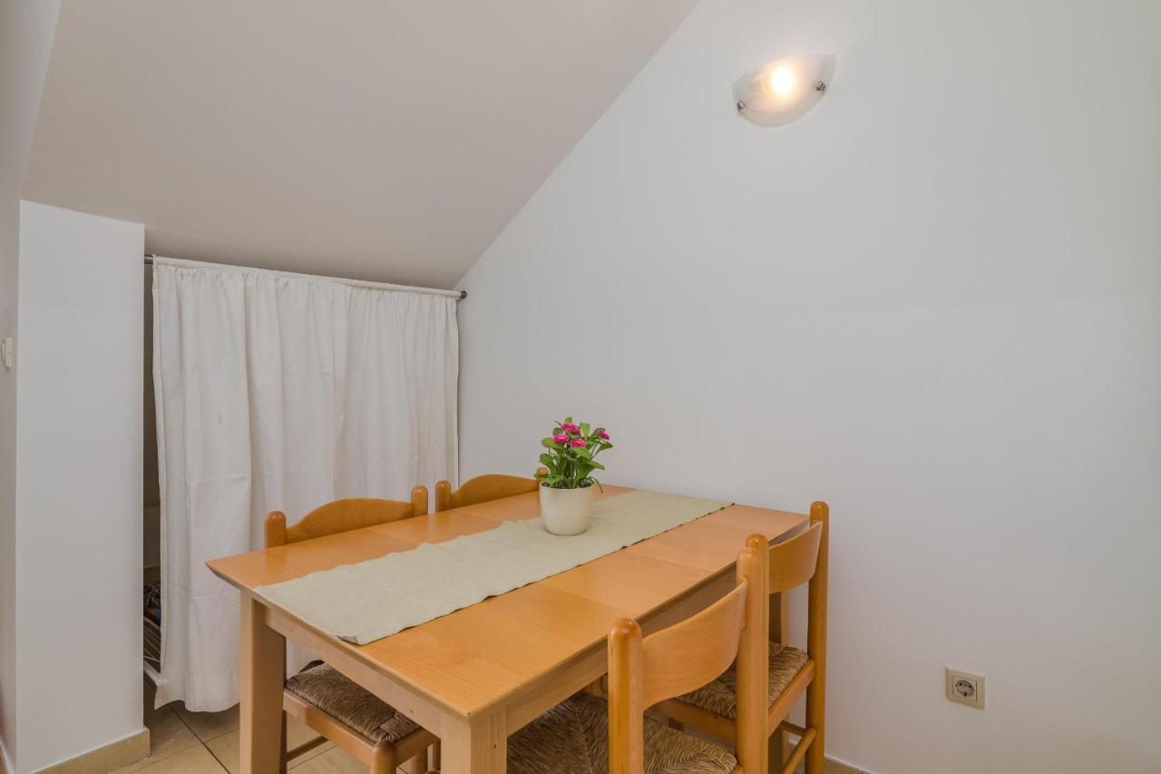 Apartments Celeste Климно Экстерьер фото