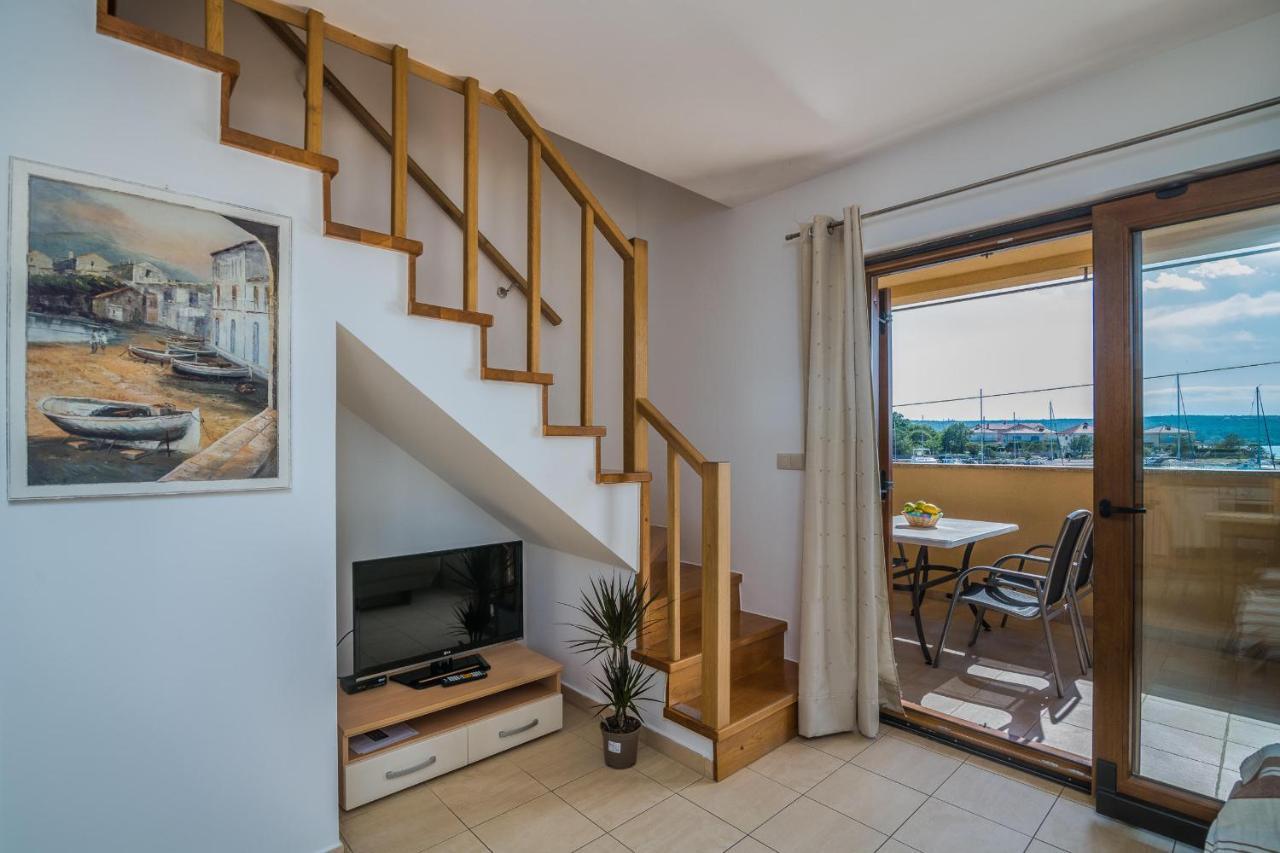 Apartments Celeste Климно Экстерьер фото