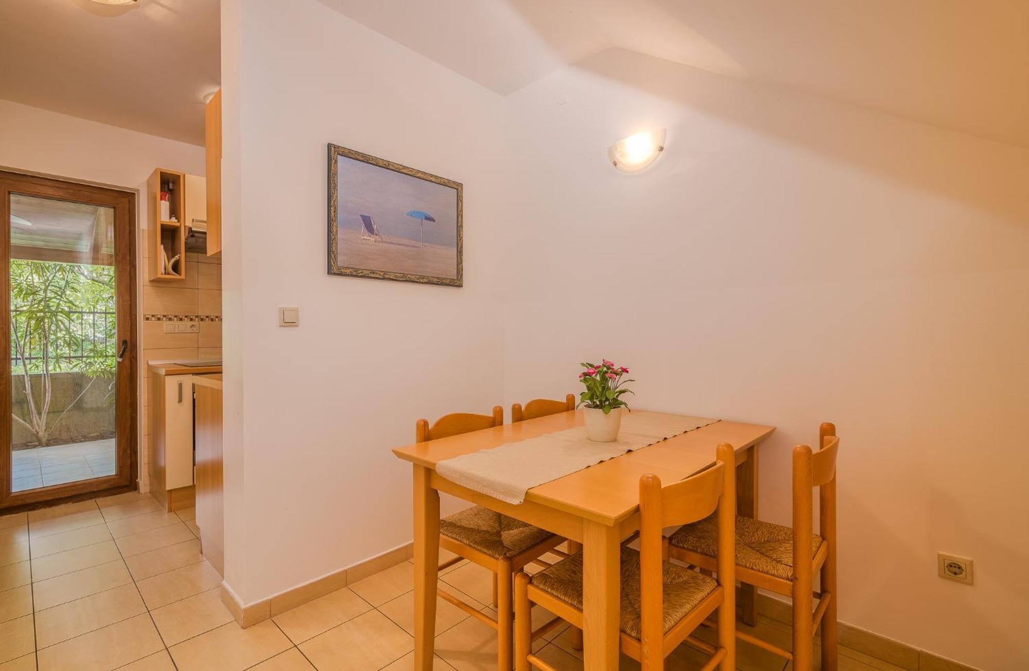 Apartments Celeste Климно Экстерьер фото